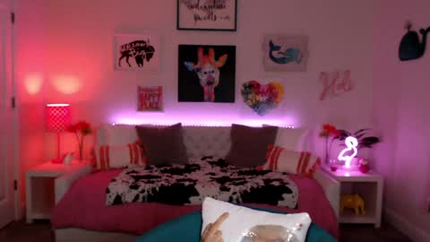 Holi Hurricane online show from January 2026 04:16:01 AM