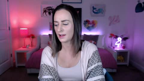 Snapshot of holihurricane chatting on February 2026 04:41:02 AM Holi Hurricane online show from February 2026 04:41:02 AM