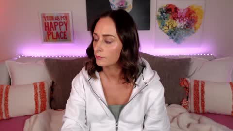 Snapshot of holihurricane chatting on February 2026 02:53:02 AM Holi Hurricane online show from February 2026 02:53:02 AM