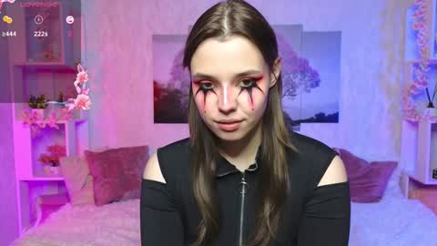 Lux online show from December 2024 05:06:02 PM