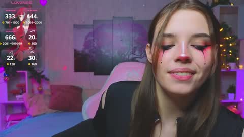 Lux online show from January 2025 07:10:01 PM