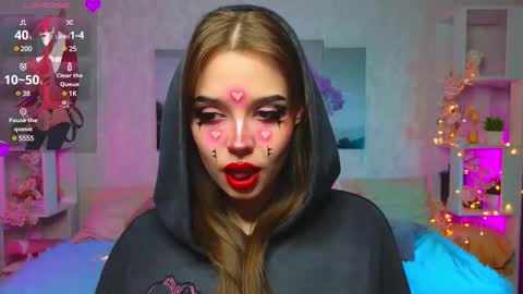 Lux online show from February 2025 07:10:02 PM