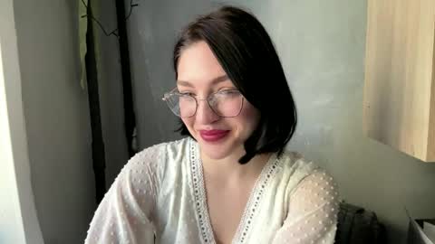 Sofia online show from April 2026 04:56:01 AM