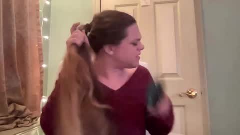 Snapshot of holly23hopefull chatting on January 2025 04:41:02 AM Hollys Drive threw Side Of CB. online show from January 2025 04:41:02 AM