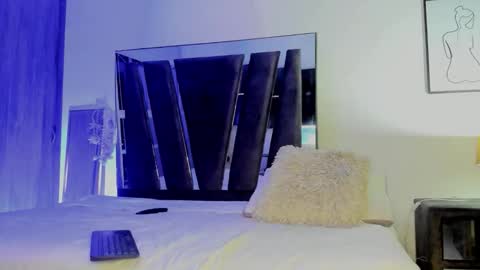 Mara online show from October 2025 03:45:02 AM