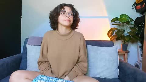Snapshot of holly_and_honey_69 chatting on October 2025 10:32:02 PM Holly and Honey online show from October 2025 10:32:02 PM