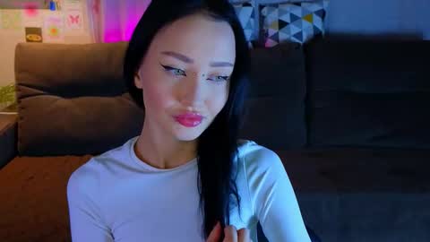 holly_berryy_ online show from October 2025 01:58:02 AM