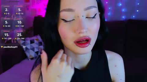 holly_berryy_ online show from October 2025 01:59:02 AM