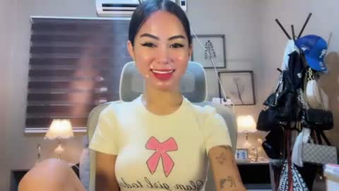 holly_cassandra online show from February 2026 07:08:02 AM