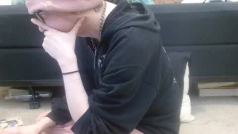 Holly Hawkes online show from March 2025 12:33:02 AM