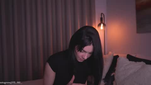 Holly Linder online show from March 2026 02:04:01 AM