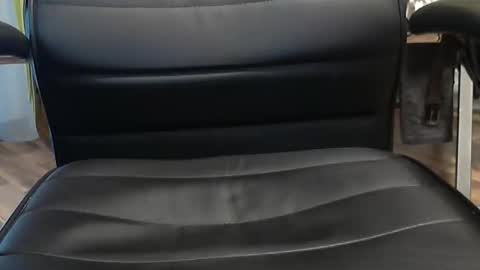 hollymollysucker online show from December 2025 02:33:02 PM