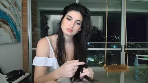 hollyshit_ online show from September 2025 12:48:02 AM