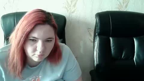 HollyXEva online show from February 2026 07:47:02 AM