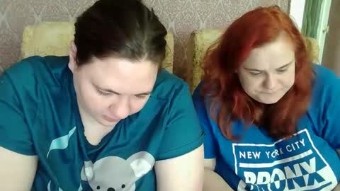 HollyXEva online show from April 2026 08:15:01 AM