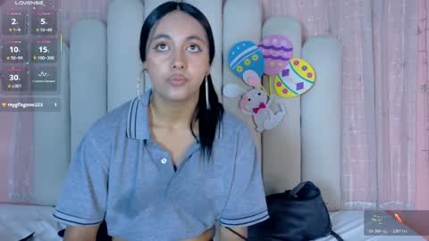 Snapshot of hollyyqueen_ chatting on May 2026 07:19:01 PM Hollyy online show from May 2026 07:19:01 PM