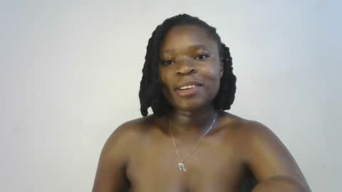 holy_ebony online show from April 2026 10:25:01 AM