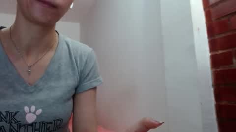 Juli online show from March 2026 03:33:02 AM