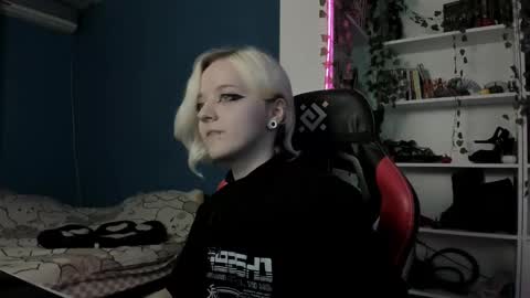 holy_mistresss online show from November 2025 09:40:01 AM