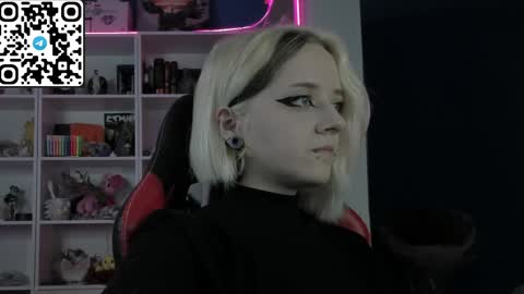 Snapshot of holy_mistresss chatting on May 2026 08:44:01 AM holy_mistresss online show from May 2026 08:44:01 AM