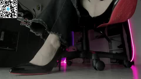 Snapshot of holy_mistresss chatting on May 2026 08:21:02 AM holy_mistresss online show from May 2026 08:21:02 AM