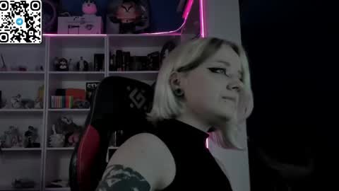 Snapshot of holy_mistresss chatting on June 2026 09:56:02 AM holy_mistresss online show from June 2026 09:56:02 AM