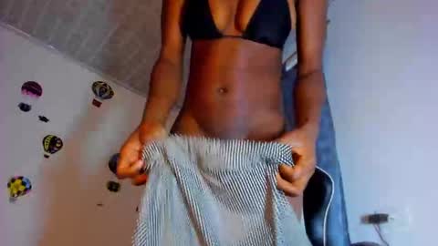 Snapshot of holy_sailt chatting on December 2024 08:21:02 PM Holly online show from December 2024 08:21:02 PM