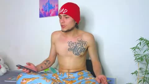 Snapshot of holy_taby_ chatting on May 2026 03:44:01 AM online show from May 2026 03:44:01 AM