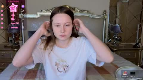 Snapshot of holybabydoll chatting on December 2025 11:52:01 AM holybabydoll online show from December 2025 11:52:01 AM