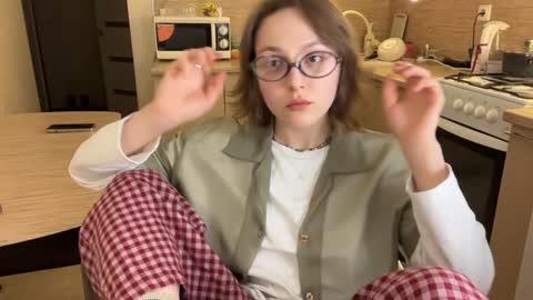 Snapshot of holydori chatting on February 2025 10:43:01 PM dori not holy get my tg channel with link from description under last photo online show from February 2025 10:43:01 PM
