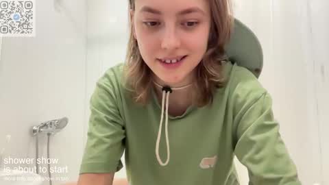 Snapshot of holydori chatting on February 2025 04:00:02 PM dori not holy get my tg channel with link from description under last photo online show from February 2025 04:00:02 PM