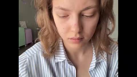 Snapshot of holydori chatting on September 2025 12:05:01 PM dori not holy get my tg channel with link from description under last photo online show from September 2025 12:05:01 PM