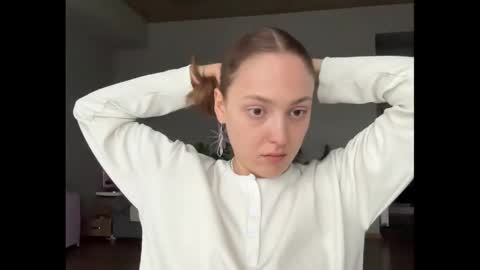 Snapshot of holydori chatting on September 2025 01:01:01 PM dori not holy get my tg channel with link from description under last photo online show from September 2025 01:01:01 PM