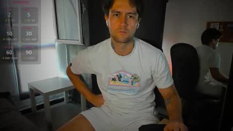 Andrew online show from October 2025 02:08:02 PM