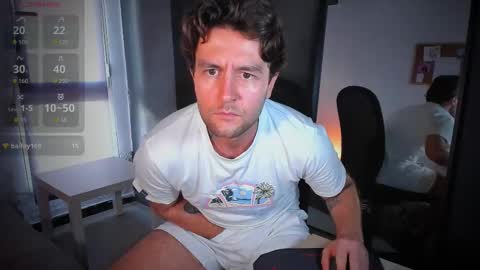 Andrew online show from October 2025 08:04:02 AM