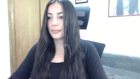Snapshot of honey_aynur chatting on April 2026 07:07:02 PM Honey Aynu online show from April 2026 07:07:02 PM