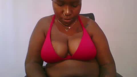 honey_beb online show from October 2025 11:07:01 AM