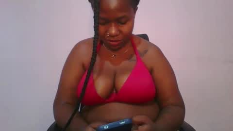 honey_beb online show from October 2025 04:57:02 AM