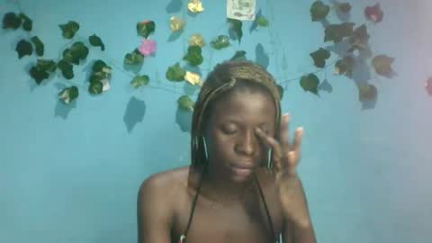 Queen online show from October 2025 03:29:02 AM