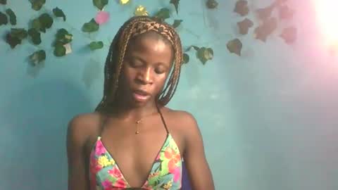 Queen online show from November 2025 12:44:01 AM