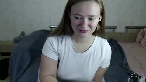 Snapshot of honey_caramelle chatting on December 2024 05:45:02 PM honey_caramelle online show from December 2024 05:45:02 PM