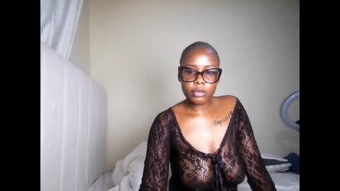 Snapshot of honey_drop1 chatting on May 2026 06:39:01 PM honey drop online show from May 2026 06:39:01 PM