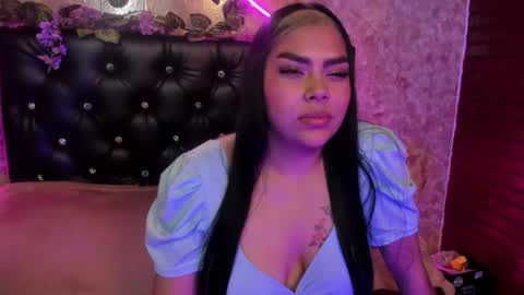 Snapshot of honey_gp chatting on July 2026 06:05:01 AM Martina online show from July 2026 06:05:01 AM