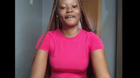 Snapshot of honey_juicydoll chatting on May 2026 06:41:02 AM Sonia online show from May 2026 06:41:02 AM