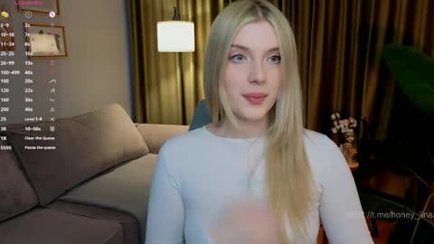 Snapshot of honey_kors chatting on May 2026 03:06:01 PM Lina online show from May 2026 03:06:01 PM