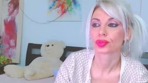 honey_lara online show from January 2026 09:49:02 PM