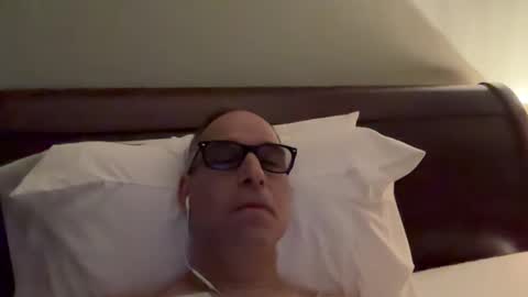 honey_man14 online show from January 2025 11:06:01 PM