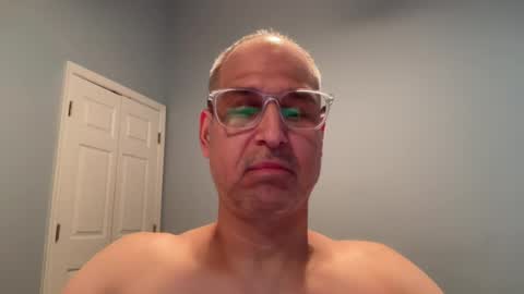 Snapshot of honey_man14 chatting on July 2026 03:47:02 PM honey_man14 online show from July 2026 03:47:02 PM