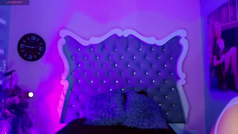 honey_moontsts online show from March 2026 12:11:01 PM