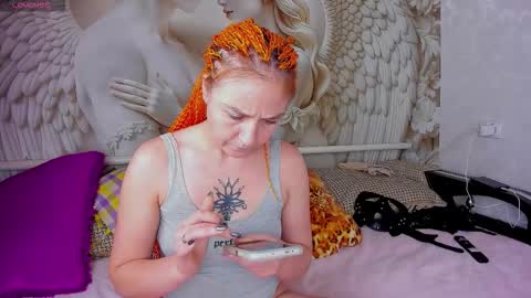 Snapshot of honey_rabbits chatting on October 2025 12:03:02 PM CHRISTIE and HERALD online show from October 2025 12:03:02 PM